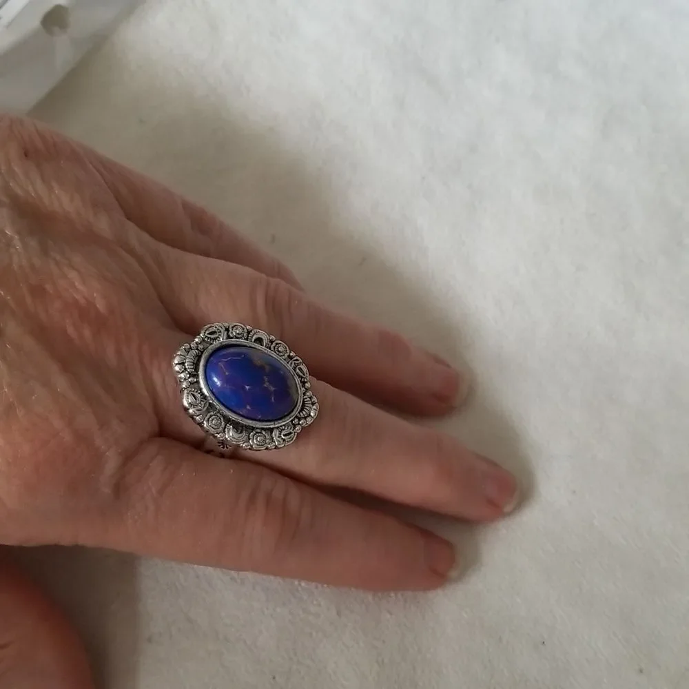 Purple vintage style silver tone band size 9